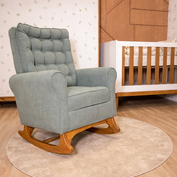 Poltrona Sandy Com Puff Verde - Base Em Madeira Poltrona Sandy Com Puff Verde - Base Em Madeira